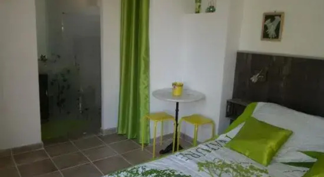 Berne &Michel, Buchen Sie Hotel Avignon ViaRhona