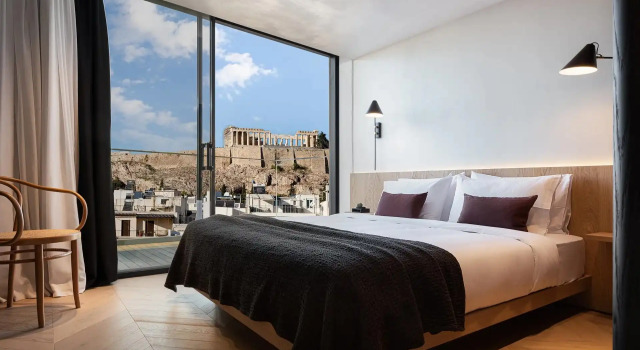 Live & Travel Athens, Забронировать Отель Кифисия Афины, рядом с Theocharakis Foundation