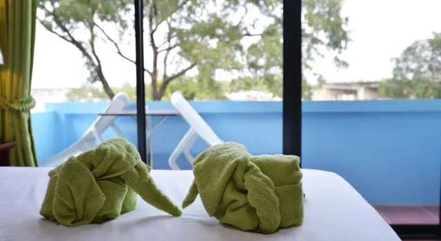 Baan Rua Resort, Забронировать Курортный отель Отели Чантхабури с завтраком, Завтраки