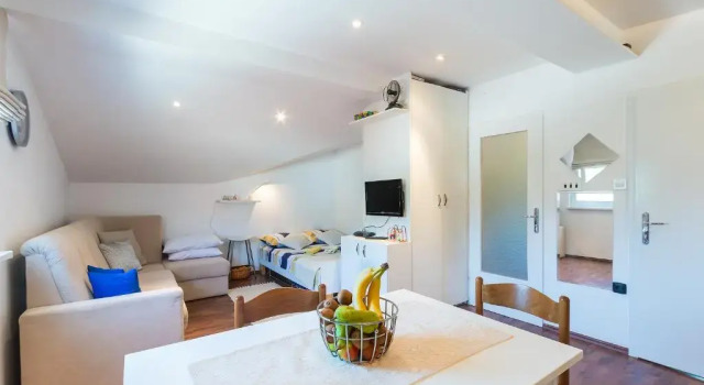 Apartments Salak
