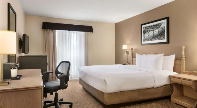 Travelodge Suites Moncton, Varaa Mini-hotelli Moncton 