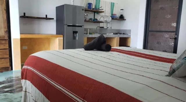 Casa Arrecife - Dorado Suite, Fast Wifi & Balcony! Beach is steps away, Забронировать Отель Отели Южной Нижней Калифорнии с парковкой, Парковка