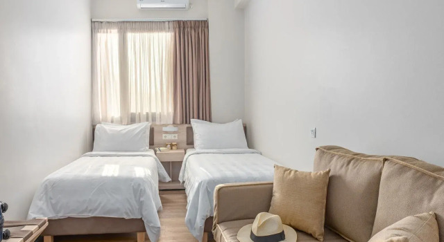 Трёхместный номер Attalos Hotel