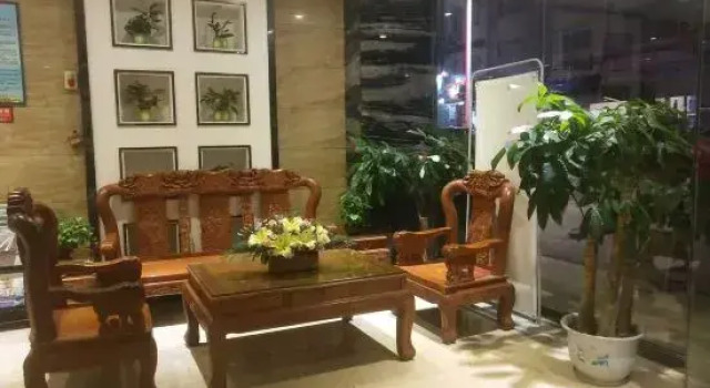 Shengshi Zhonghua Hotel, Rezerwuj Hotel Hezhou Hunan