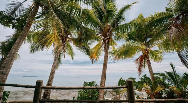 Familie Bungalow mit Meerblick Beachcomber Island Resort
