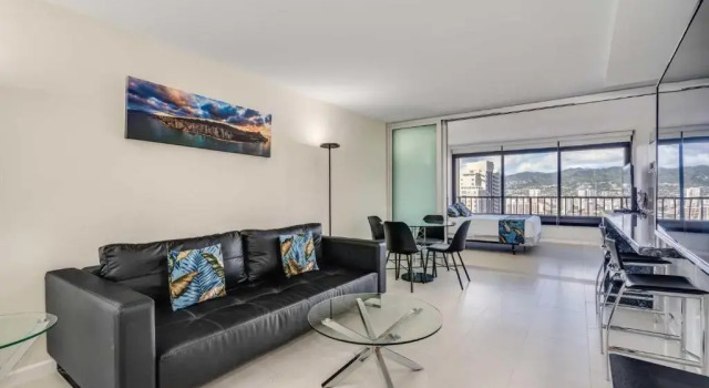 Апартаменты Discovery Bay 3717