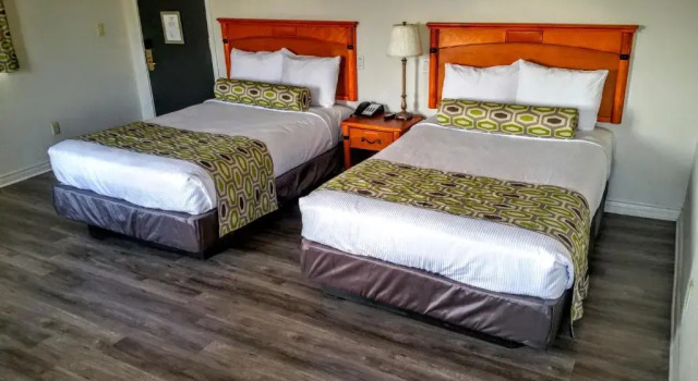 Номер Standard Jewel City Inn