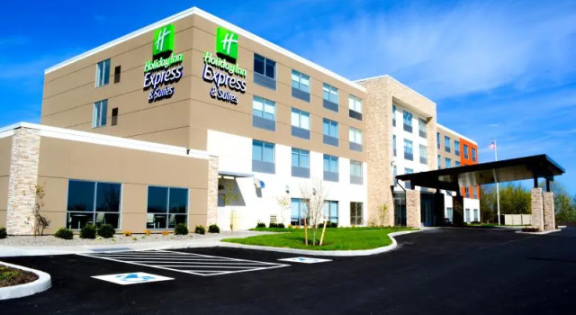 Holiday Inn Express & Suites Oswego, an IHG Hotel, Buchen Sie Hotel Oswego 