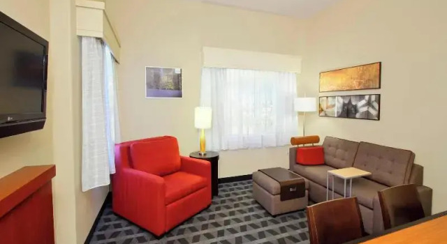Четырёхместный люкс TownePlace Suites St. George