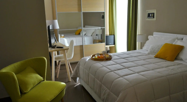 Cento Tarì Guest House