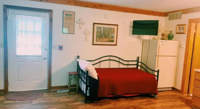 Апартаменты Standard The Iris Garden Downtown Cottages and Suites