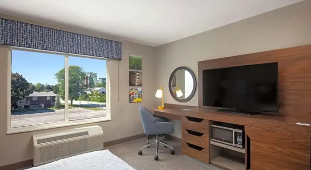Номер Standard с частичным видом Hampton Inn by Hilton Green Bay Stadium
