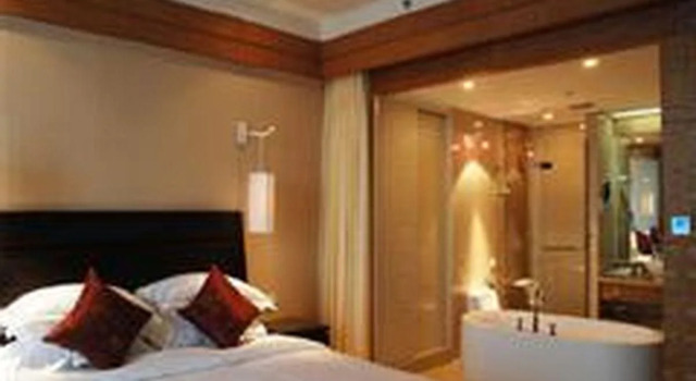 Lianyungang Century Fate International Hotel, Book Hotel Hoteller i Lianyungang med parkering, Parkering