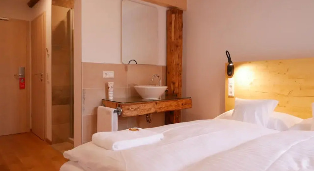 Thurner Wirtshaus, Book Hotel Sankt Margen Black Forest