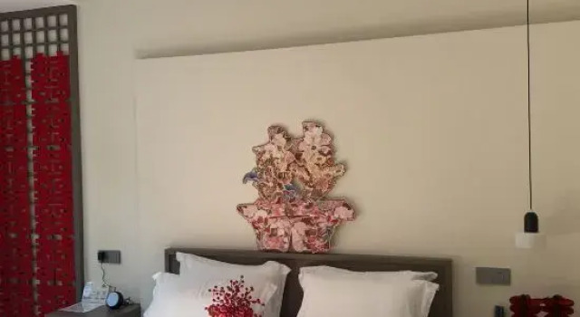 Семейный люкс Xiaocheng Gushi Smart Homestay (Yi Fengguo Temple)