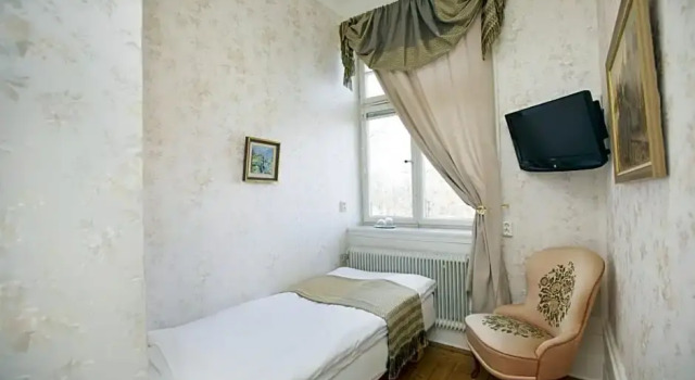 Номер Standard с балконом Hotell Breda Blick