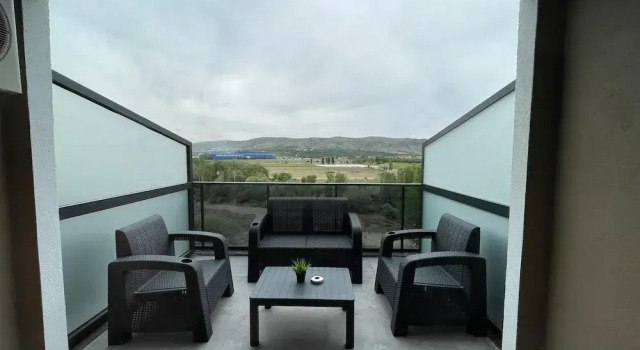 Номер Deluxe Sheltons Hotel