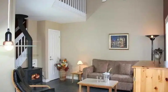 Au Pied Du Mont Sainte Anne Condos, Book Hotel Hoteller i Beaupre med parkering, Parkering