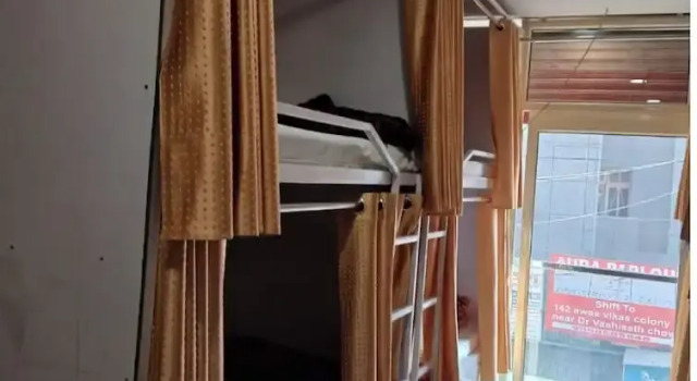 Кровать в общем номере Jaiswal Home Stay
