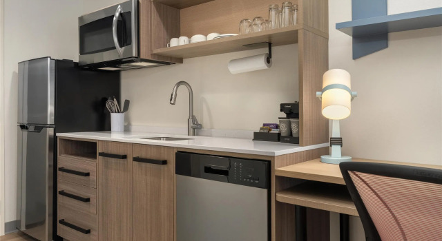 Двухместный люкс Home2 Suites By Hilton Burlington, Nj