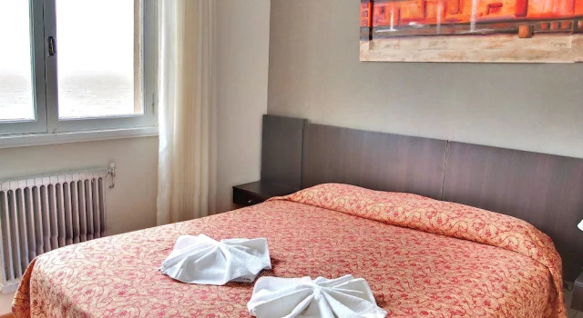 Dos Bahias Hotel, Rezerwuj Hotel Mar del Plata 