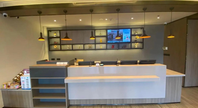 HanTing Hotel (Jilin Railway Station West Square), Rezervovat Hotel Ťi-lin Jilin