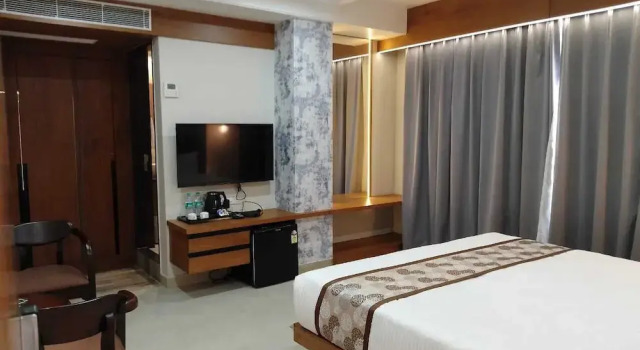 Номер Executive Palette by CheckIn Patel Nagar Bhopal