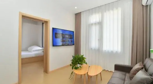 Люкс с 2 комнатами Yunbo·Fanjing Hotel (Gufu Street Branch, Anshun Old Town)
