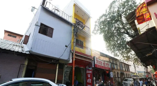 OYO 22675 Hotel Prateek