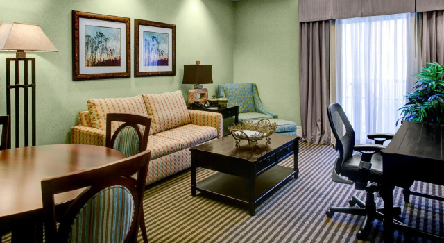 Люкс Holiday Inn Express Hotel & Suites Atlanta Buckhead by IHG
