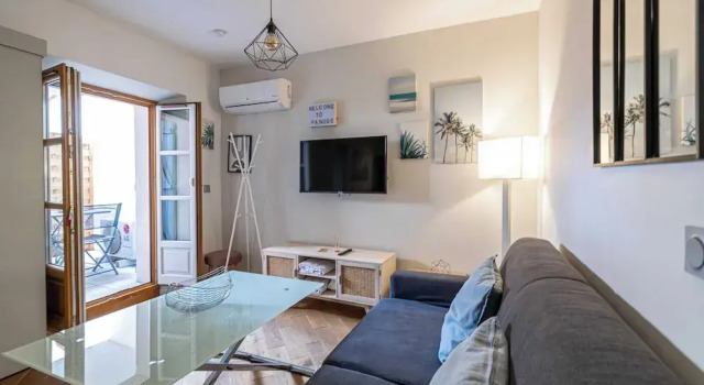 Renovated Cozy Apartment in Cannes Meynadier - 4p, Забронировать Апартаменты/квартира Отели Канн с парковкой, рядом с Le Croisette Casino Barriere de Cannes, Парковка