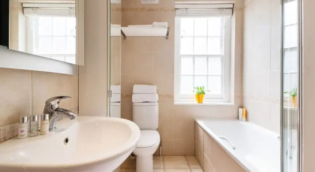 The Hampstead Village House - EB