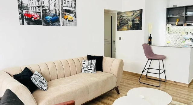 Апартаменты Luxury Lux Suites Tatu City Vacation House