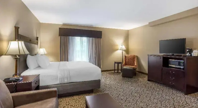 Двухместный номер Standard с балконом Best Western Plus Intercourse Village Inn & Suites