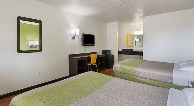 Четырёхместный номер Deluxe Motel 6 Chattanooga, TN