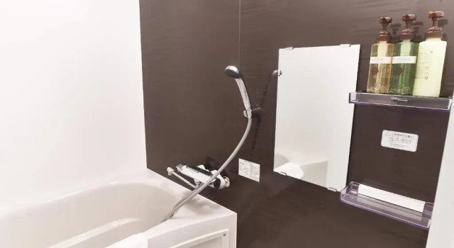Номер Standard WELLSTAY Osaka Shinsaibashi Apartment hotel