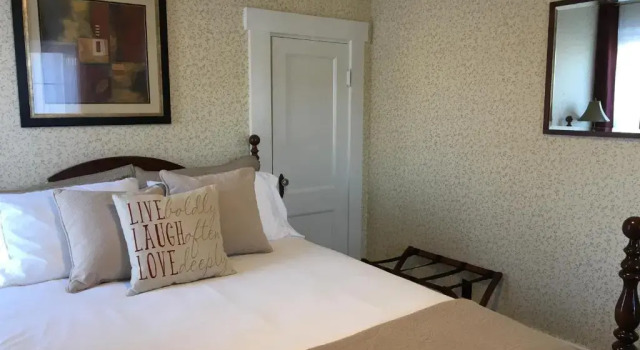 Номер Standard The Doctors Inn