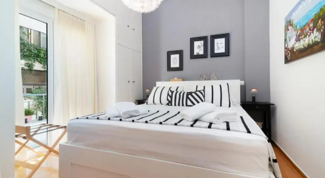 Athena by Heloni Apartments, Забронировать Апартаменты/квартира Неос-Космос Афины, рядом с Холм Филопаппос