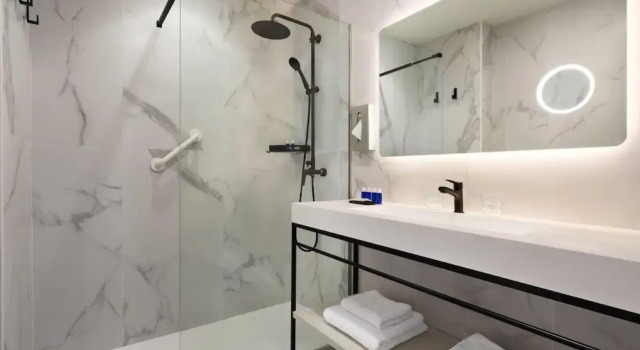 Двухместный номер Deluxe с балконом и с видом на горы Ramada Resort by Wyndham Puerto de Mazarron
