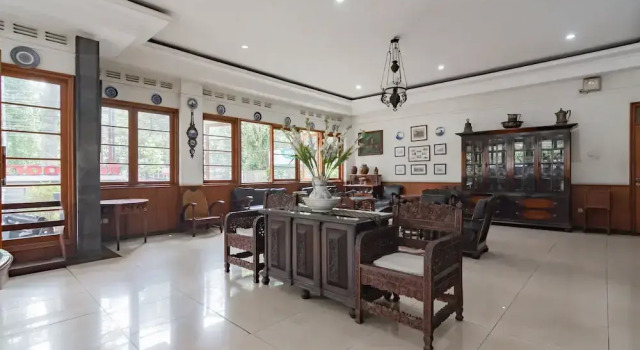 Hotel Wisma Dago, Book Hotel Hotels in Bandung with Parking, near Gedung Sate, Parking