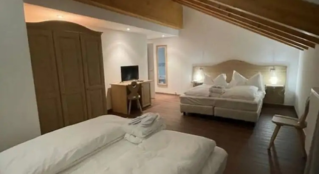 Четырёхместный семейный номер Standard Hotel Villa Aurora
