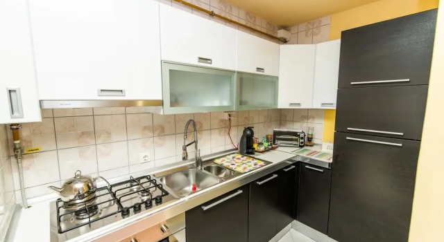 Апартаменты Spacious Design Loft in Beautiful Neighborhood