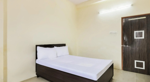 SPOT ON 47617 Hotel Suraj Vatika