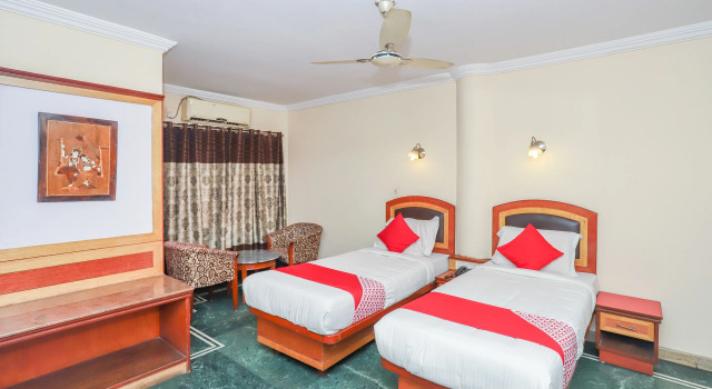 Aura Inn