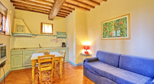 Borgo Di Vinci, Book Hotel Vinci 