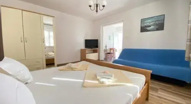 Apartments / Studio Dijana, Забронировать Апартаменты/квартира Отели Крка с парковкой, рядом с Krk Harbour, Парковка