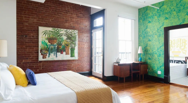 Двухместный люкс с балконом и с видом на город The Dwell Hotel, a Member of Design Hotels