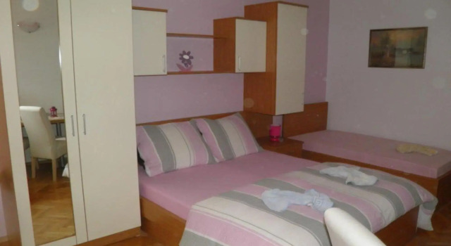 Vese - 200 m from beach - SA2(2+1)
