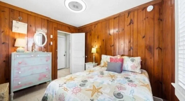 Beach Cabin - Perfect For Your Family Getaway! Pet Friendly! 2 Bedroom Cottage by RedAwning
