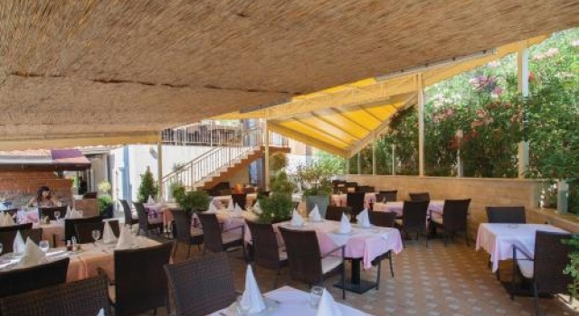 Pension Silo, Varaa Hotelli Hotellit Kvarner Islands uima-altaalla, Uima-allas